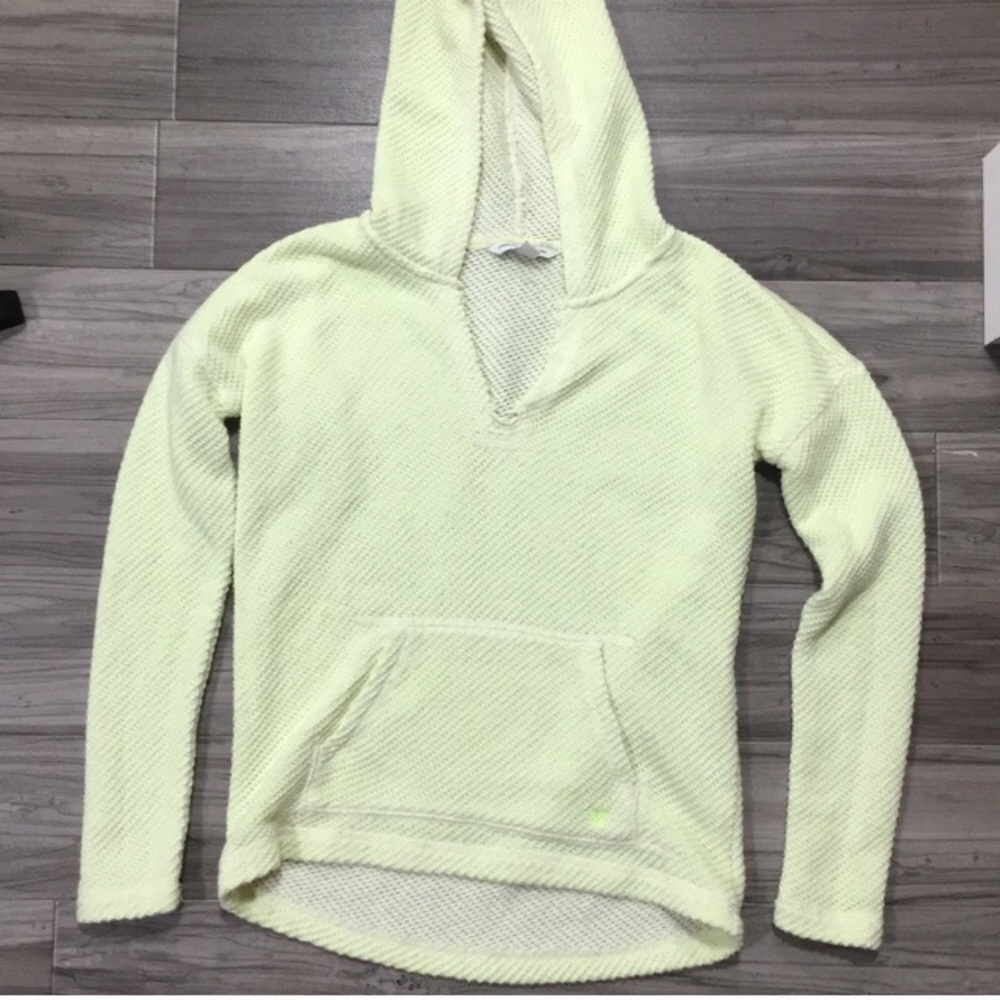 American eagle pullover sweatshirt